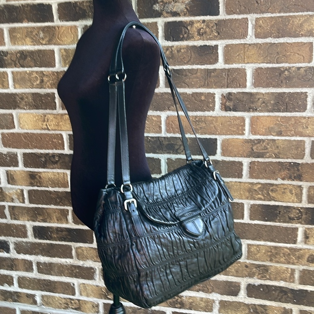 Prada bag XXL - Picture 2 of 16